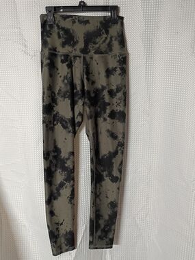 Evolution and Creation Olive & Black Tie-Dye Leggings